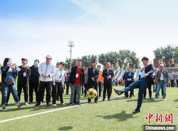 加泰德比火药味浓烈，诺坎普球场高唱“我恨西班牙人”