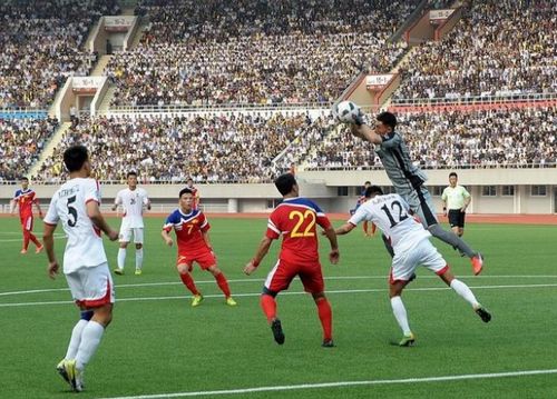欧冠：主场大胜 本菲卡队4-0马德里竞技队